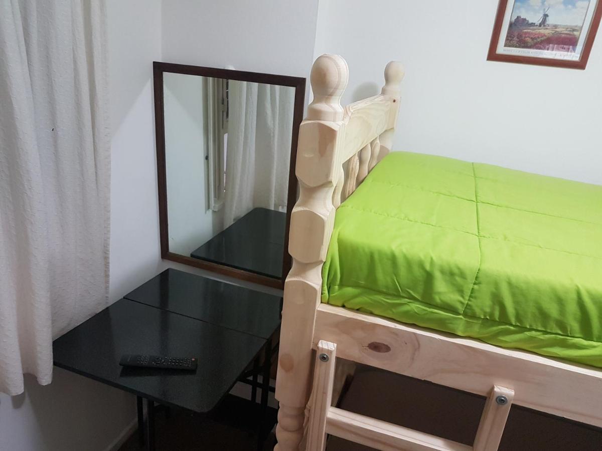 Habitacion Con Bano Privado Un Piso Por Escalera Buenos Aires Buitenkant foto
