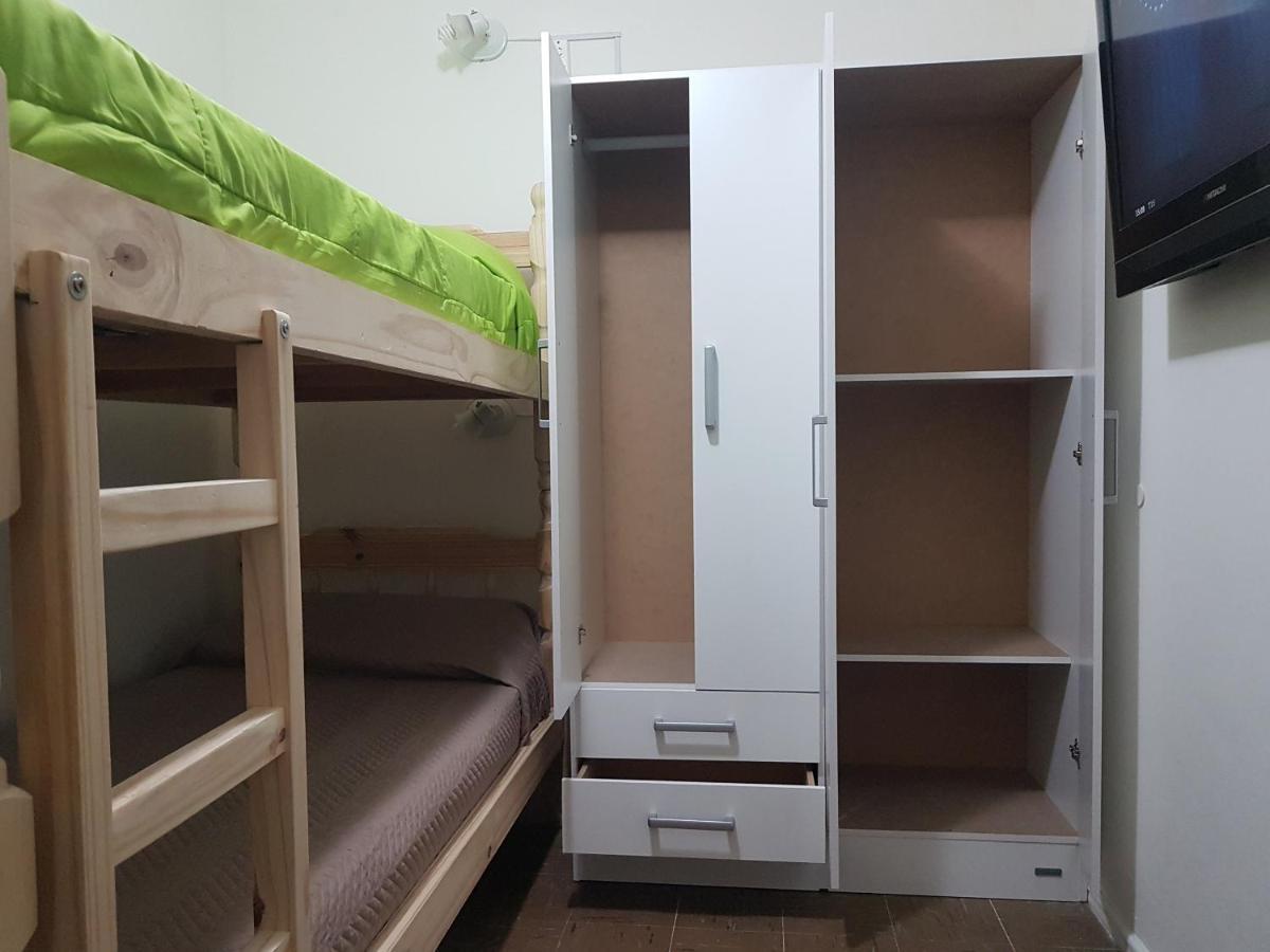 Habitacion Con Bano Privado Un Piso Por Escalera Buenos Aires Buitenkant foto