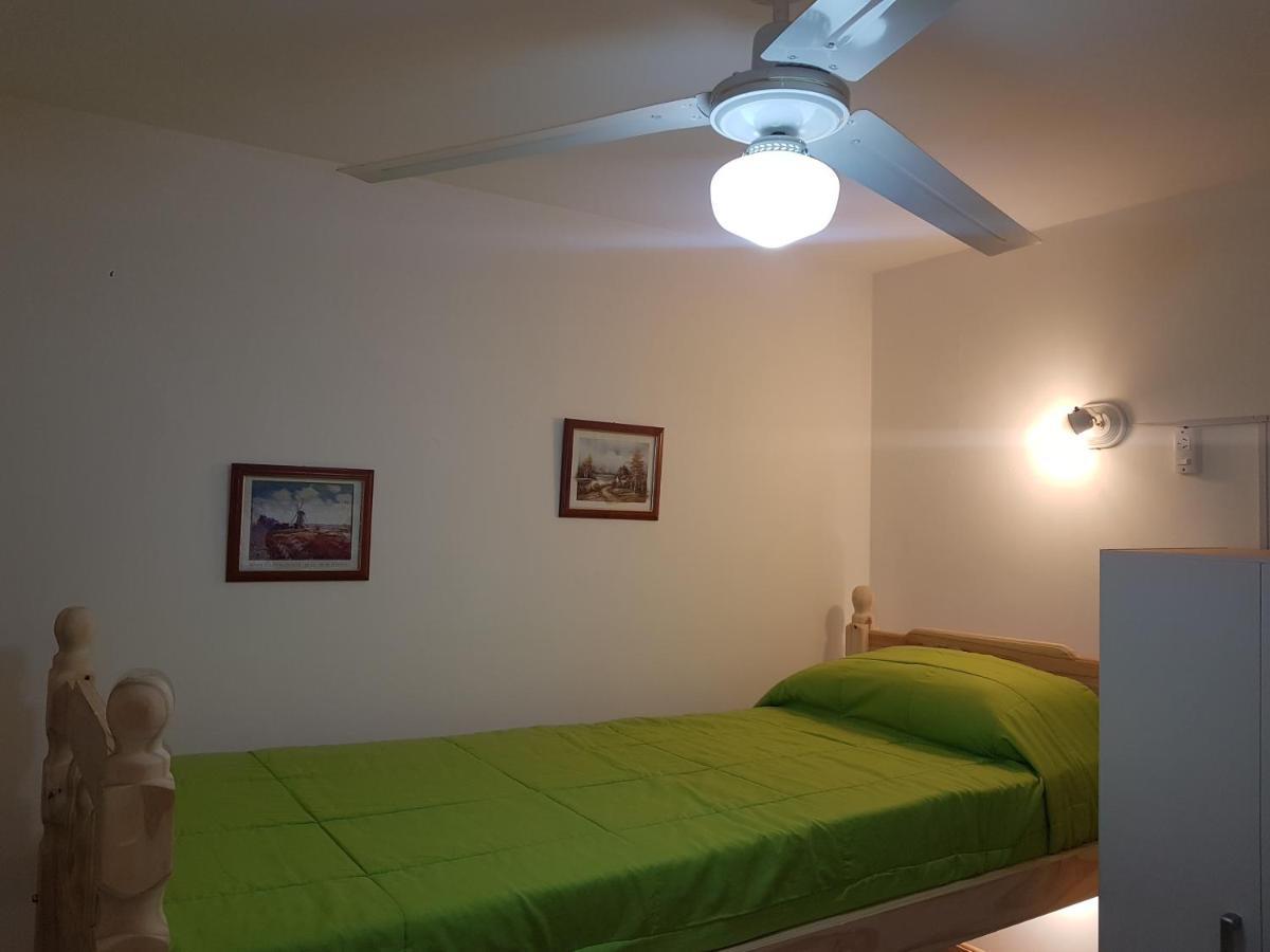 Habitacion Con Bano Privado Un Piso Por Escalera Buenos Aires Buitenkant foto